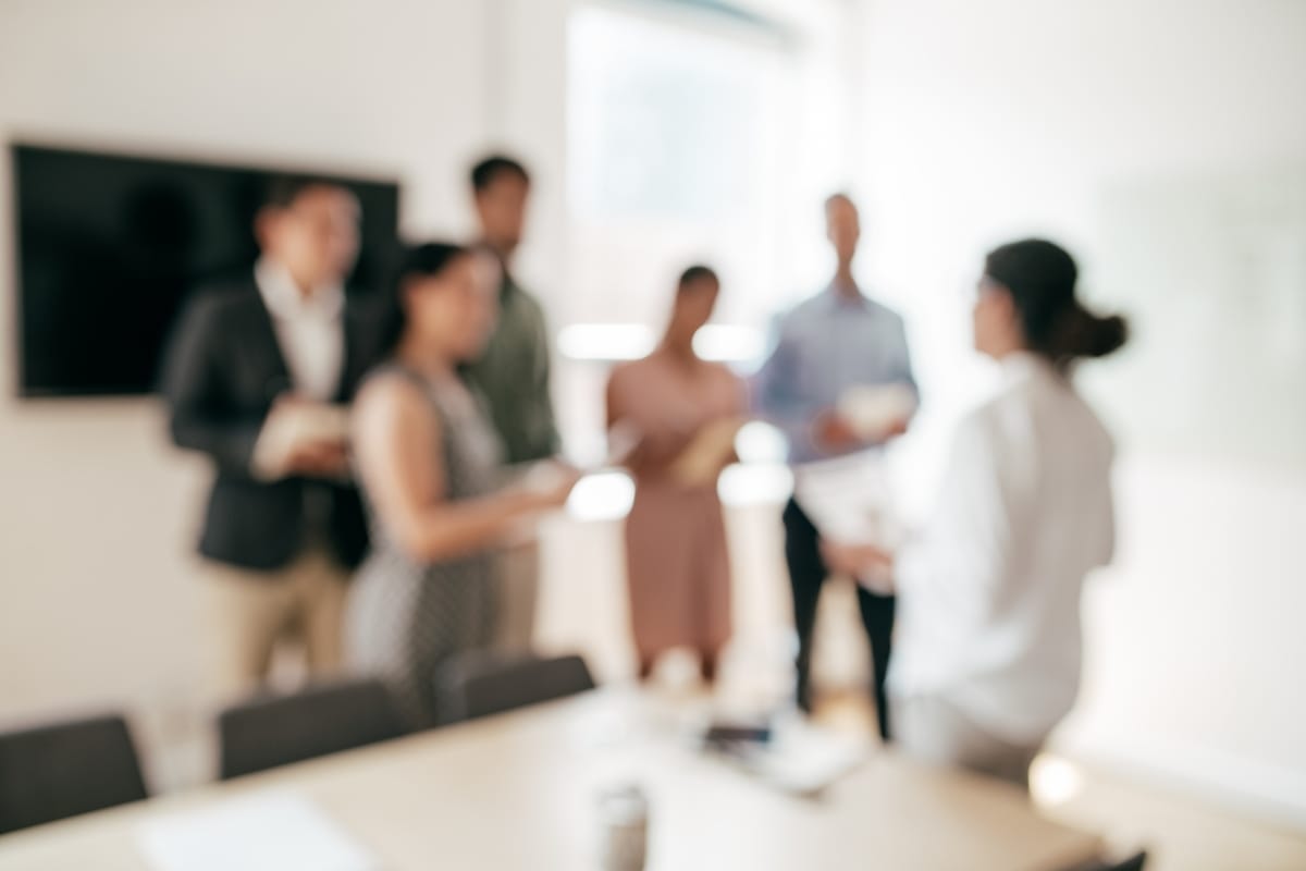 Kurumsal Eğitim ve Liderlik: Satış Kapama, Ekip Motivasyonu ve Liderlik Geliştirme Stratejileri